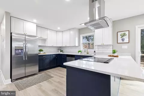 Kitchen - 786 Rolling View Dr, Annapolis, MD 21409 photo 4 of 5