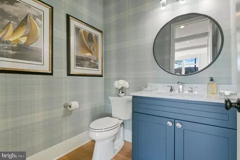 Entry Way - 703 B Glendon Ave, Annapolis, MD 21403 photo 1 of 6