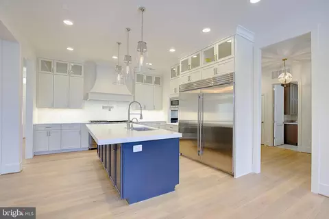 Kitchen - 703 B Glendon Ave, Annapolis, MD 21403 photo 5 of 8