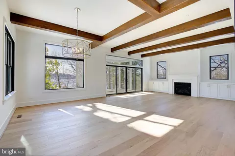 Living - 703 B Glendon Ave, Annapolis, MD 21403 photo 3 of 3