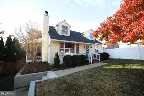 309 N Woodlawn Ave N, Annapolis, MD 21401