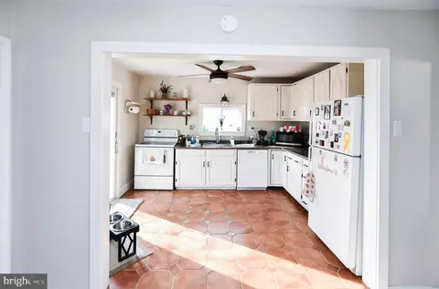 Other - 823 Selby Blvd, Edgewater, MD 21037 photo 7 of 15