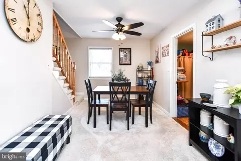 Entry Way - 823 Selby Blvd, Edgewater, MD 21037 photo 5 of 8