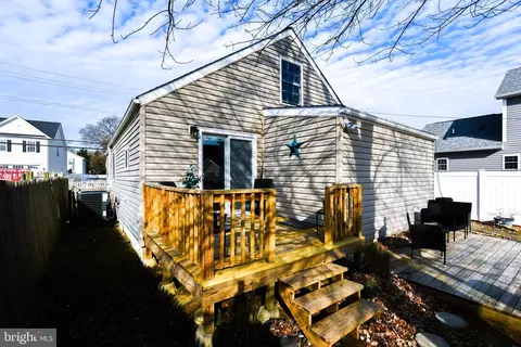 Exterior - 823 Selby Blvd, Edgewater, MD 21037 photo 3 of 7