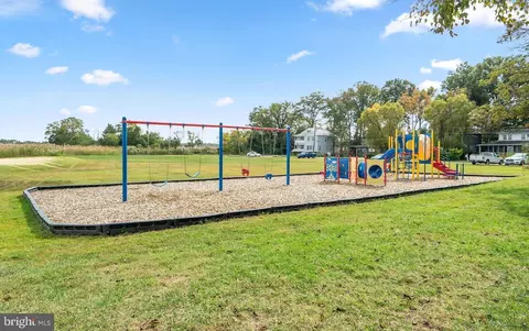 Other - 823 Selby Blvd, Edgewater, MD 21037 photo 13 of 15