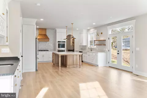 Other - 17 Vinter Ln, Pasadena, MD 21122 photo 2 of 14