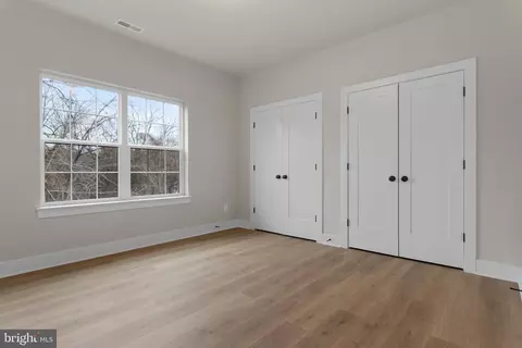 Bedroom - 17 Vinter Ln, Pasadena, MD 21122 photo 3 of 6