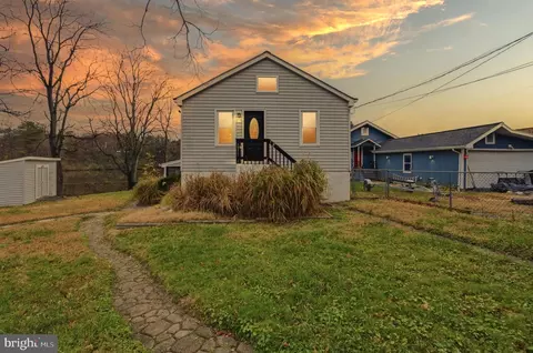 1 Beach Rd, Glen Burnie, MD 21060