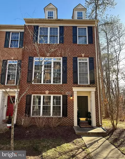 328 Bulwark Aly, Annapolis, MD 21401
