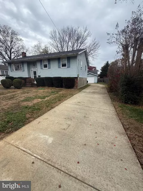 206 Glen Rd, Pasadena, MD 21122 photo 3