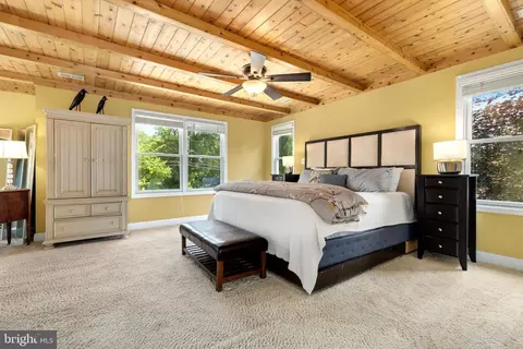Bedroom - 133 Valley View Ave, Edgewater, MD 21037 photo 2 of 8