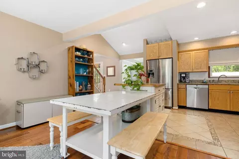 Kitchen - 133 Valley View Ave, Edgewater, MD 21037 photo 4 of 4