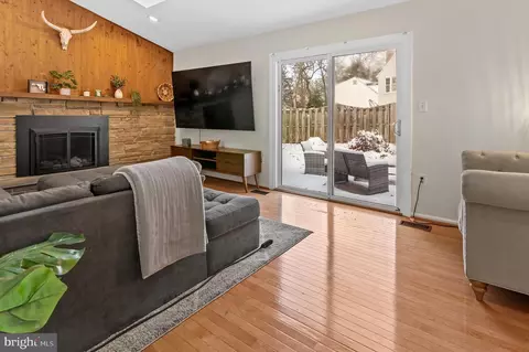 Living - 202 Autumn Leaf Pl, Annapolis, MD 21401 photo 2 of 2