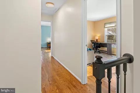 Entry Way - 202 Autumn Leaf Pl, Annapolis, MD 21401 photo 4 of 6
