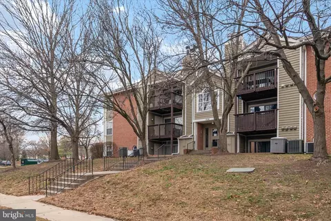 206 Water Fountain Ct #303, Glen Burnie, MD 21060