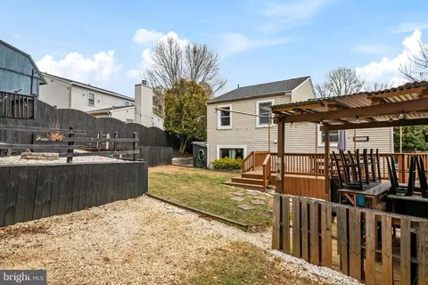 Exterior - 276 Overleaf Dr, Arnold, MD 21012 photo 3 of 7