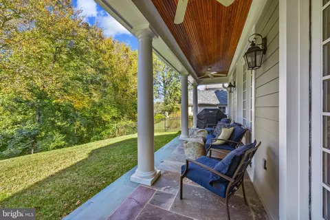 Exterior - 219 Wardour Dr, Annapolis, MD 21401 photo 3 of 5