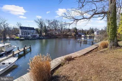 View/Area - 3580 S River Ter, Edgewater, MD 21037 photo 2 of 16
