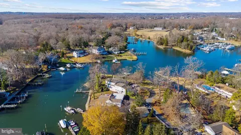 View/Area - 3580 S River Ter, Edgewater, MD 21037 photo 7 of 16