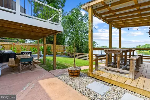 Other - 7580 Beach Dr, Pasadena, MD 21122 photo 10 of 11