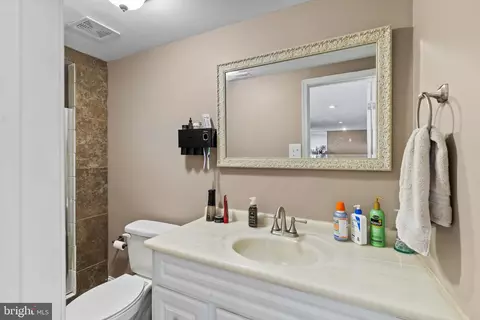 Bath - 7580 Beach Dr, Pasadena, MD 21122 photo 3 of 3