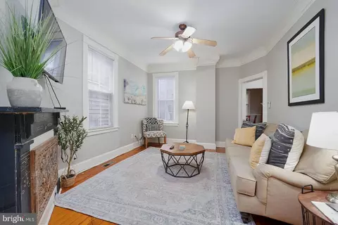 165 King George St, Annapolis, MD 21401 photo 7