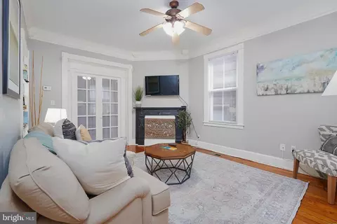 165 King George St, Annapolis, MD 21401 photo 5