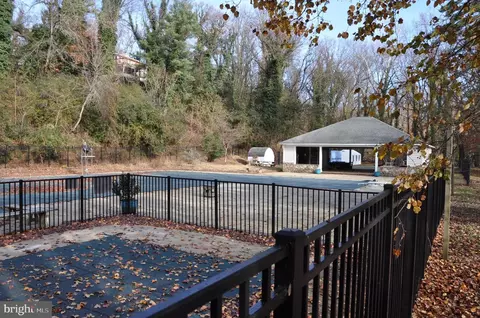 Exterior - 1465 Ridgeway, Arnold, MD 21012 photo 7 of 20