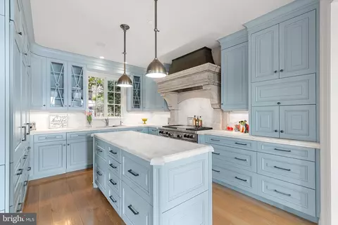 Kitchen - 1 Shipwright Hbr, Annapolis, MD 21401 photo 1 of 3