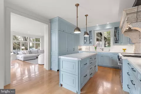 Kitchen - 1 Shipwright Hbr, Annapolis, MD 21401 photo 3 of 3