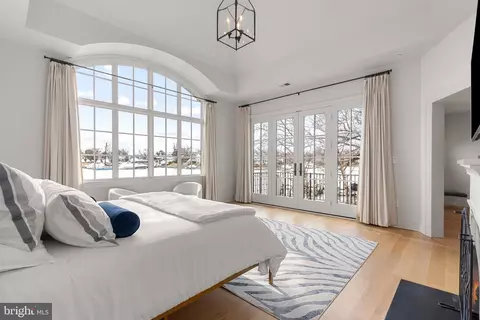 Bedroom - 1 Shipwright Hbr, Annapolis, MD 21401 photo 2 of 5