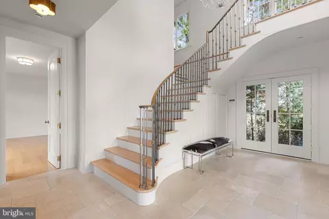 Entry Way - 1 Shipwright Hbr, Annapolis, MD 21401 photo 1 of 1