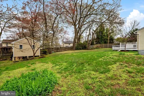 206 Armstrong Ln, Pasadena, MD 21122 photo 37
