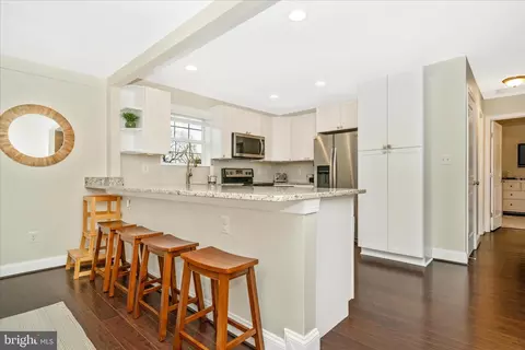 Kitchen - 817 Barrett Ave, Arnold, MD 21012 photo 7 of 7