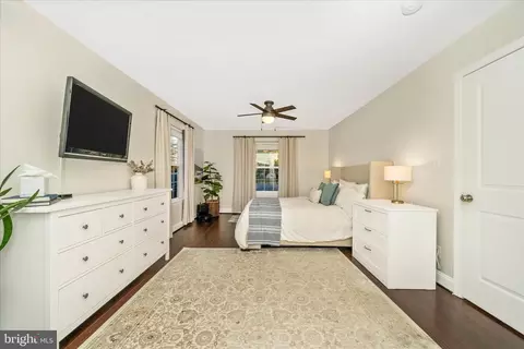 Bedroom - 817 Barrett Ave, Arnold, MD 21012 photo 4 of 11