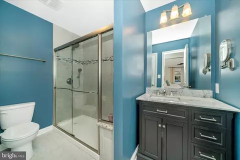 Bath - 817 Barrett Ave, Arnold, MD 21012 photo 1 of 3