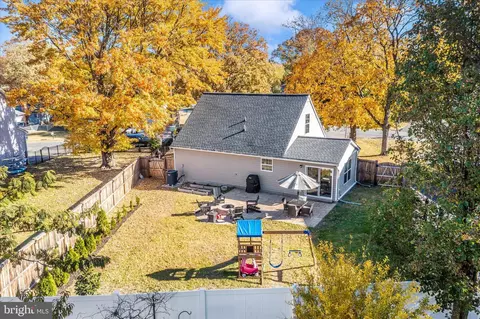 View/Area - 817 Barrett Ave, Arnold, MD 21012 photo 1 of 11