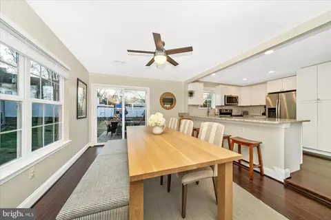 Dining - 817 Barrett Ave, Arnold, MD 21012 photo 2 of 3