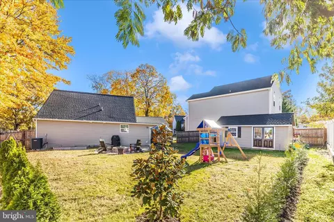 Exterior - 817 Barrett Ave, Arnold, MD 21012 photo 4 of 12