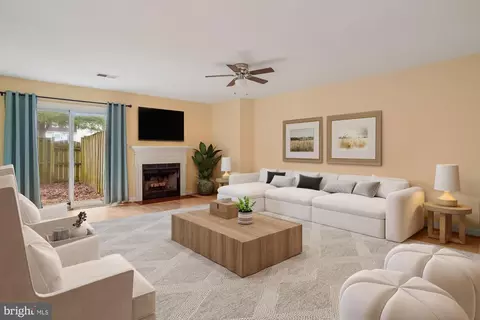 Living - 1677 Hart Ct, Crofton, MD 21114 photo 1 of 6