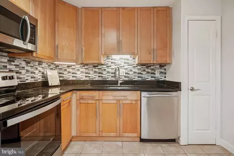 Kitchen - 1677 Hart Ct, Crofton, MD 21114 photo 1 of 2