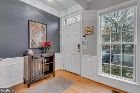 Entry Way - 1123 August Dr, Annapolis, MD 21403 photo 1 of 4