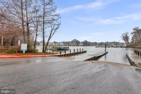 Exterior - 1123 August Dr, Annapolis, MD 21403 photo 7 of 10