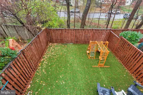 Exterior - 1123 August Dr, Annapolis, MD 21403 photo 4 of 10