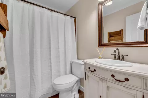 151 Long Point Ct, Pasadena, MD 21122 photo 31