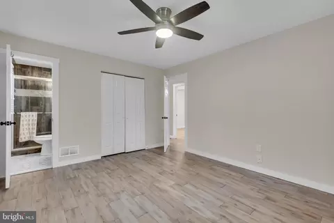 151 Long Point Ct, Pasadena, MD 21122 photo 29