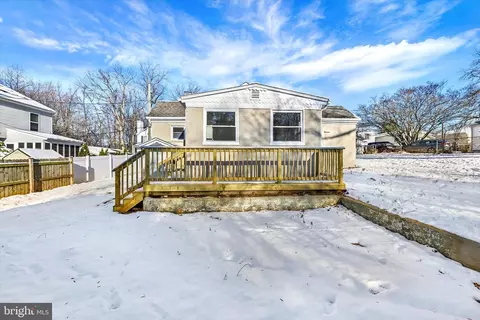 Exterior - 667 213th St, Pasadena, MD 21122 photo 6 of 7