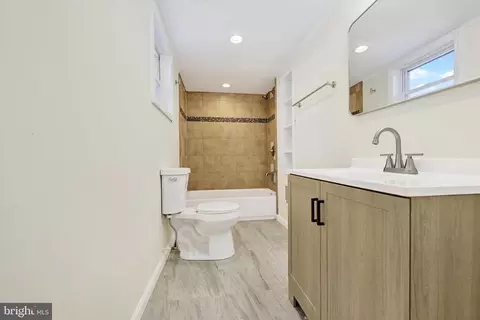 Bath - 667 213th St, Pasadena, MD 21122 photo 1 of 1