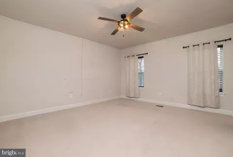 8369 Meadowood Dr, Hanover, MD 21076 photo 11