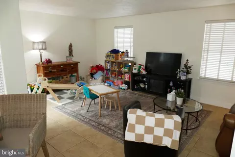 Living - 7816 Mallow Ct, Pasadena, MD 21122 photo 1 of 1